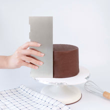 Load image into Gallery viewer, 8.9" Smooth Hound Cake Comb